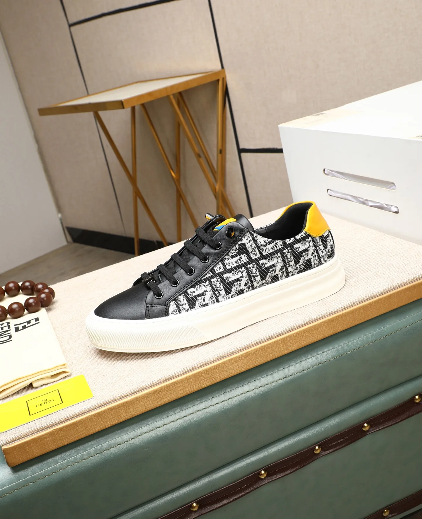 Men's shoes 💰400🕷🕷[FENDI] Fendi fashionable casual men's shoes 🇨🇳Original official website 1:1 model opening, new models are available first 💯Not high-profile but avant-garde, simple About low-key and fashionable, super versatile style 🌿 Made of original cowhide ➕ Pigskin lining 🎋 The version is comfortable on the feet, so rigorous for any small place, and the workmanship is first-class 🍍38-44 Large quantities in stock